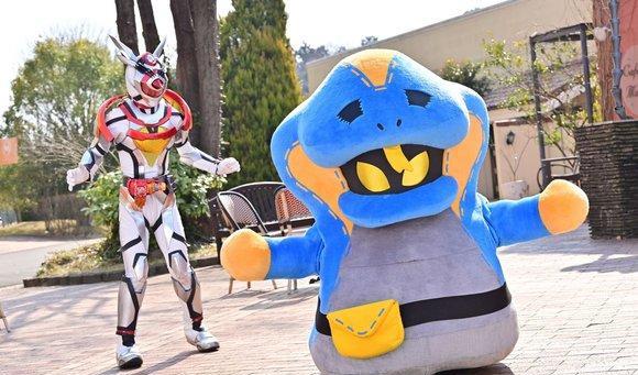 |阿基蕾拉又要黑化了，黑色形态登场，对战假面骑士贞德！