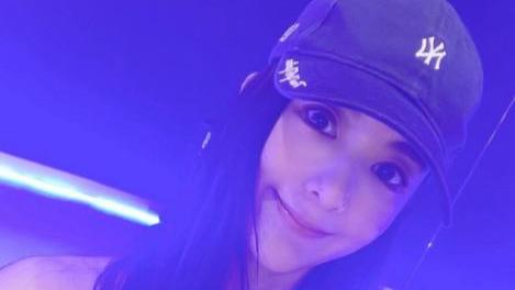 郭富城|34岁“天王嫂”爆生活照，腰细腿长身材火辣，未见郭富城身影