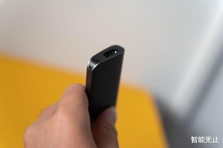 type-c|办公群体的福音,从源头解决接口紧张问题,绿联5合1扩展坞测评