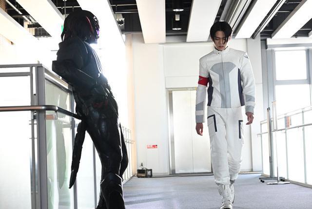 假面骑士利维斯|假面骑士利维斯：基夫暴龙被小看，大二进攻安息日，门田变身回归