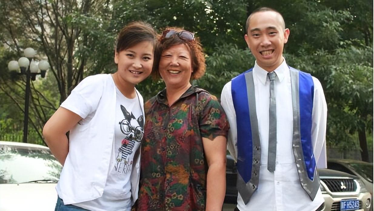 白凯南|“笑星”白凯南的狼狈，当时代抛弃你的时候，连个招呼都不会打