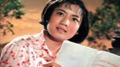 李秀明|李秀明：21岁红遍全国，43岁卖薯片身价过亿，如今在加拿大还好吗