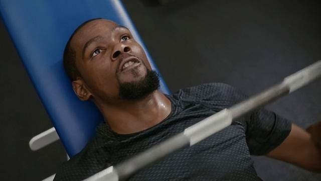 本·华莱士|谁是NBA的“卧推王”呢？结果可能令人意想不到