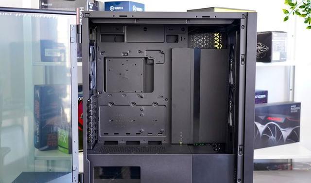 机箱|比服务器还大!海盗船7000D全塔机箱RGB装机实战