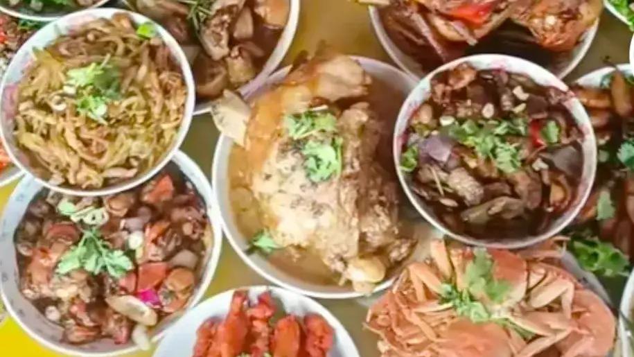 牧风芳华 女子晒出了自家的年夜饭，网友却吵翻了天