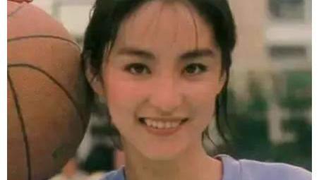 明星|几位“没脱腋毛”的绝美女星，活成了多少老爷们心中的梦想