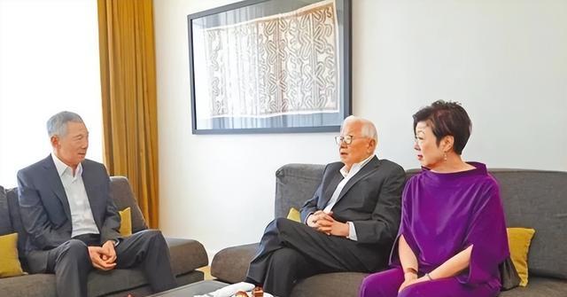 网络安全|台积电创始人张忠谋：公司市值达到4万亿，妻子是自己的秘书