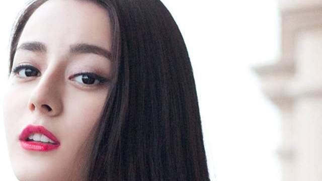 迪丽热巴|热巴演技是否过度吹嘘？邓伦日后何去何从？顶流女星被强行灌醉？