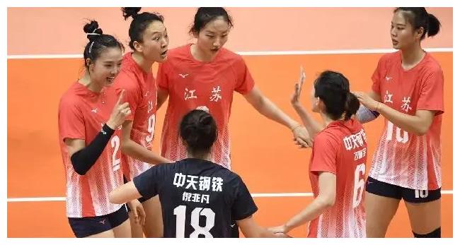 江苏女排3：0横扫！一老带六小，2外援双国手惨遭三连败