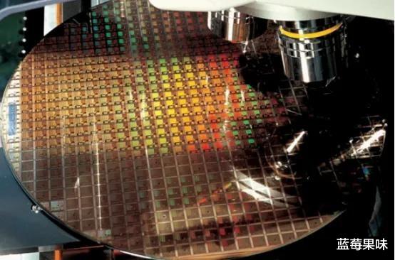 微信|芯片“卡脖子”难题解决了?腾讯酷派携手破局,或将改变行业现状