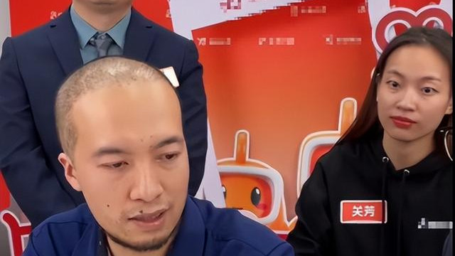 辛吉飞直播首秀人气火爆，在线人数轻松破10万，辛巴拿下榜一