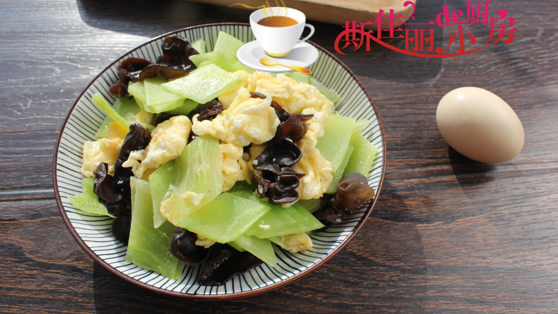 天冷别总大鱼大肉了，这菜三天两头炒一盘滋补又去燥，鲜美又便宜
