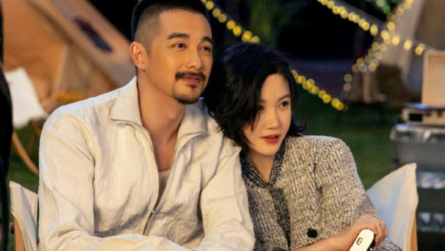 杨子姗|杨子姗产女后与吴中天首合体登封，身材恢复如初，夫妻俩狂撒狗粮