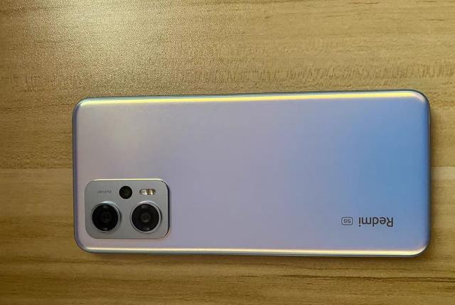 C++|持续真香的千元机，天玑8100+144Hz仅1649元，曾1小时卖出27万台