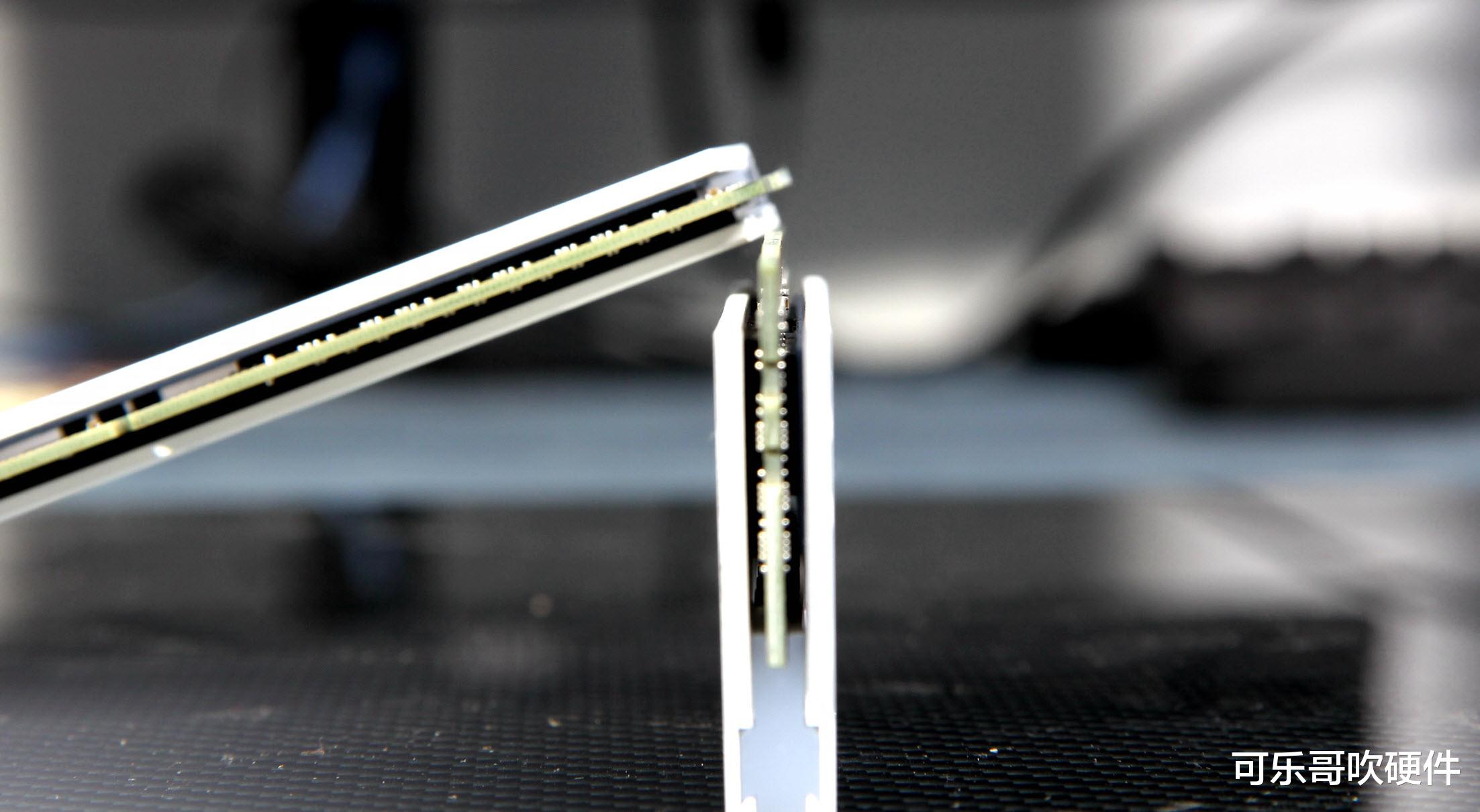 投影仪|白色怪兽级主机推荐:i9-12900K+微星主板