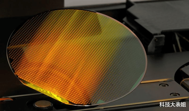 芯片|芯片再难造，还能比氢弹难？为何我国至今无法独立制造高端芯片？