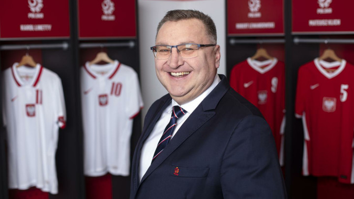 卡纳瓦罗|求职英超屡次被看扁，蹉跎半年，卡帅只能再回亚洲？