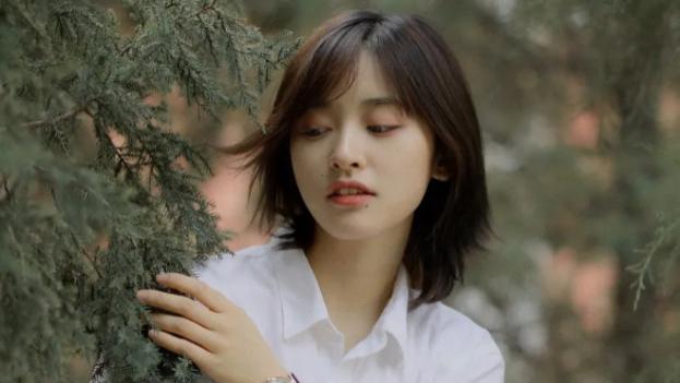 短发 ?如果女生脸上有这5个特征，就剪掉你的长发吧！短发才更适合你