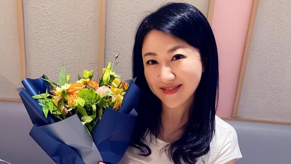 吴红玫|东方卫视著名主持人杨蕾深夜发文：对未来多少有些迷茫