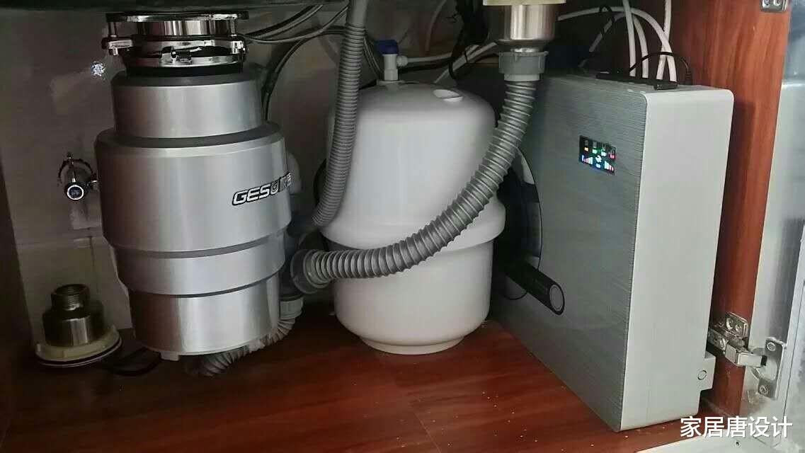 净水器|有废水要插电和无废水不插电的净水器，哪个更好？售货员说出实话