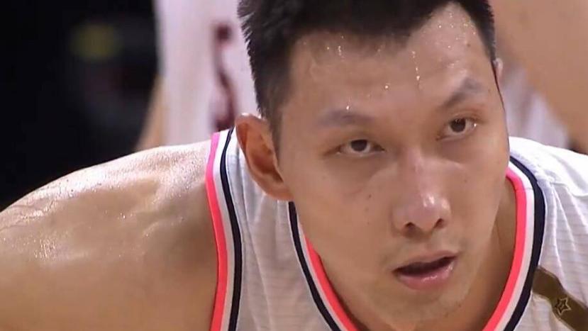 广东男篮|正式确定！易建联和苏伟不退役，广东队下赛季第一外援提前出炉