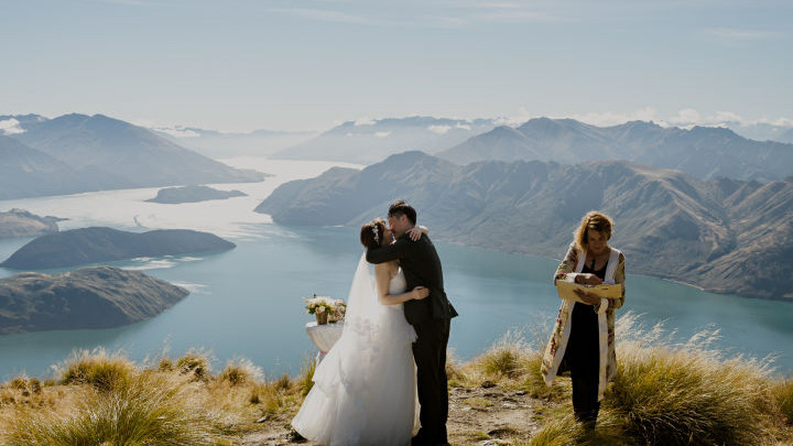 腾冲|传统的婚礼跟旅行结婚你们更倾向于哪种？#新西兰婚礼#