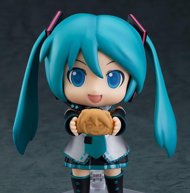 黏土人|初音打油十周年纪念版黏土人周边增重30斤让孩子哭泣的胖葱娘