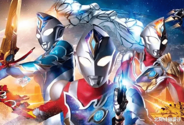 闪光剑|奥特曼：戴卡将全网同步更新，小金人闪光剑登场，新武器排面拉满