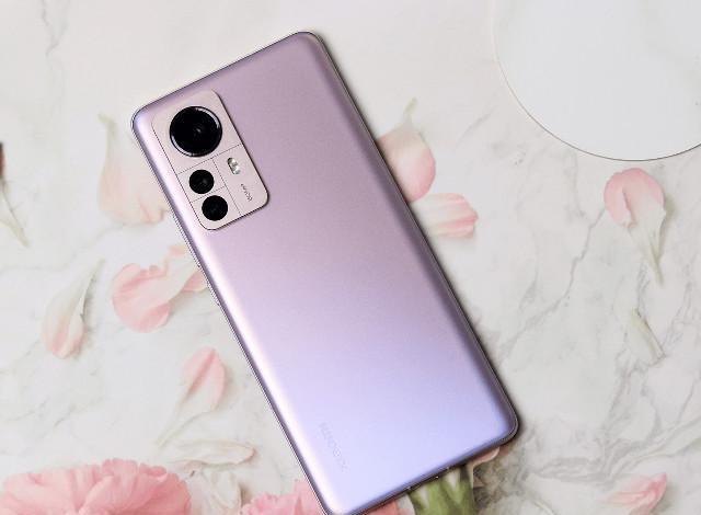 |价格比小米12便宜降价清仓的小米11Pro值得买吗？