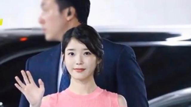 李智恩|现实版“保镖情缘”，李知恩和她的保镖大叔朴根宇