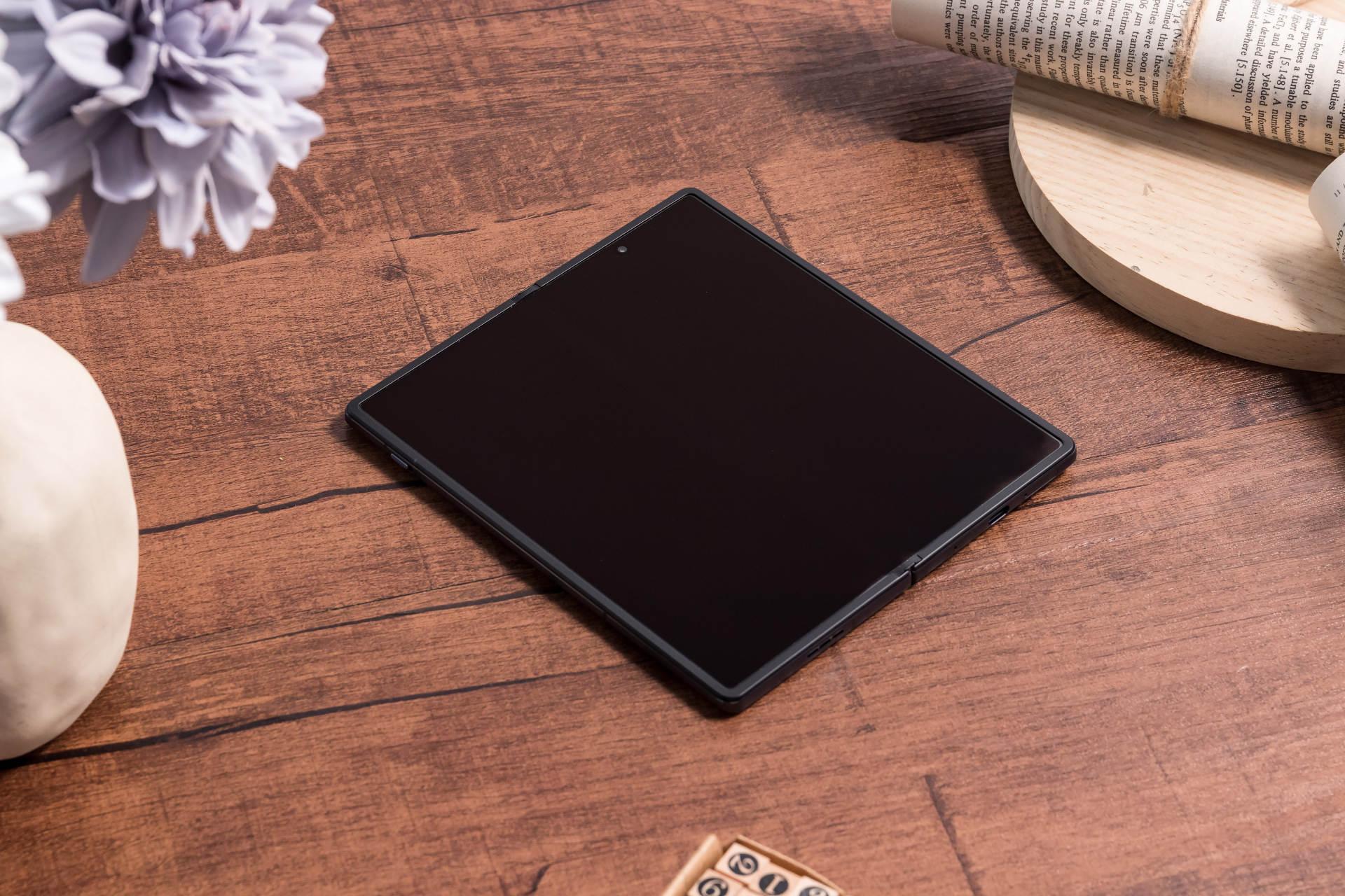 MIUI|折叠屏旗舰vivo X Fold登场，大屏多角度悬停开启新体验