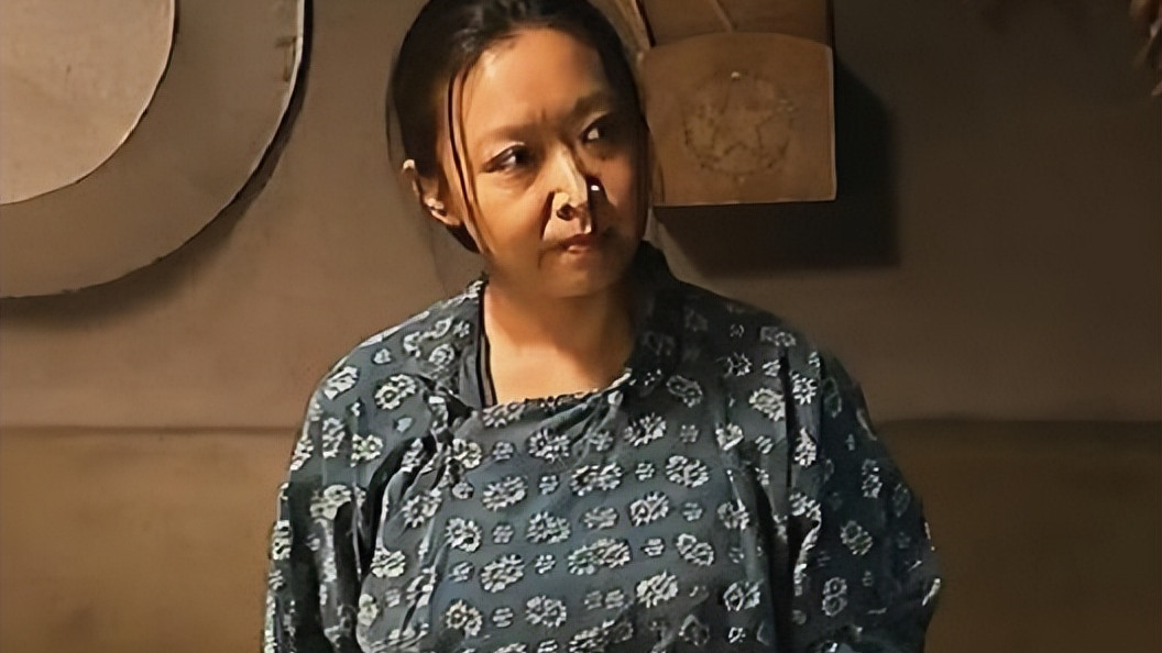 父母爱情|父母爱情：王秀娥总是敞着领口，不穿好衣服，这代表什么呢？