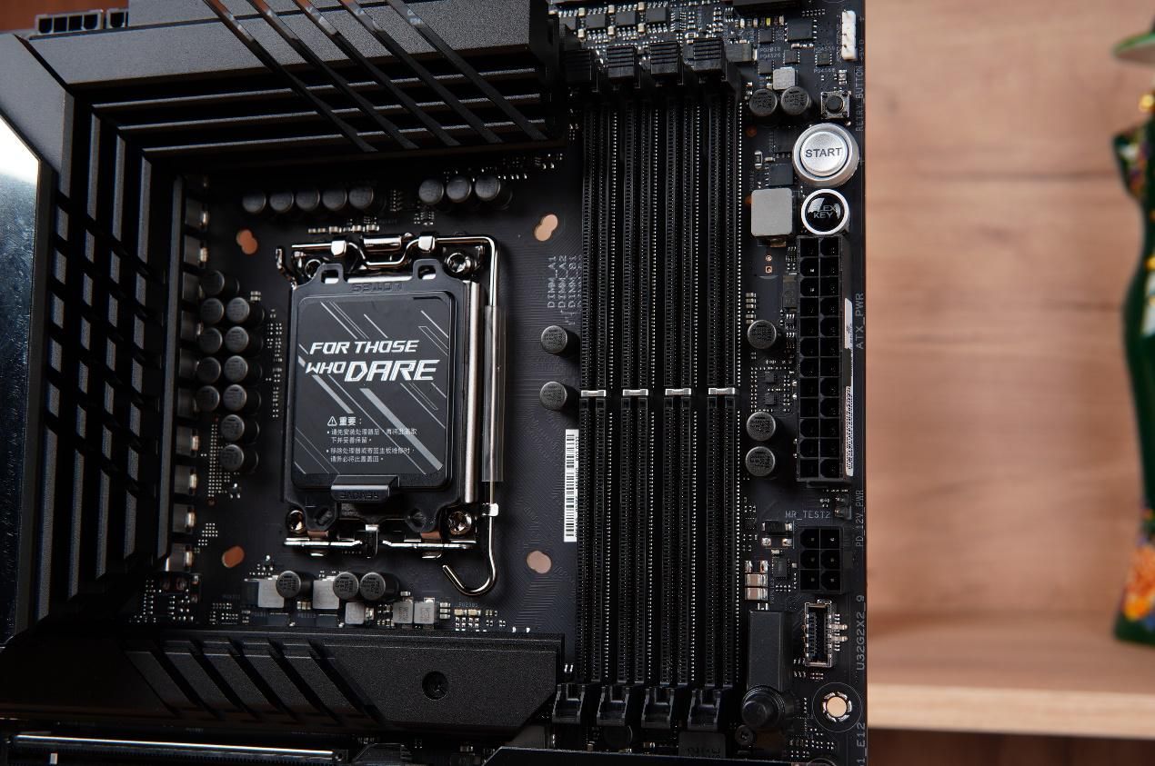 空调|简约、内敛、奢华,几何未来Model8 黑金达摩限定版装机分享