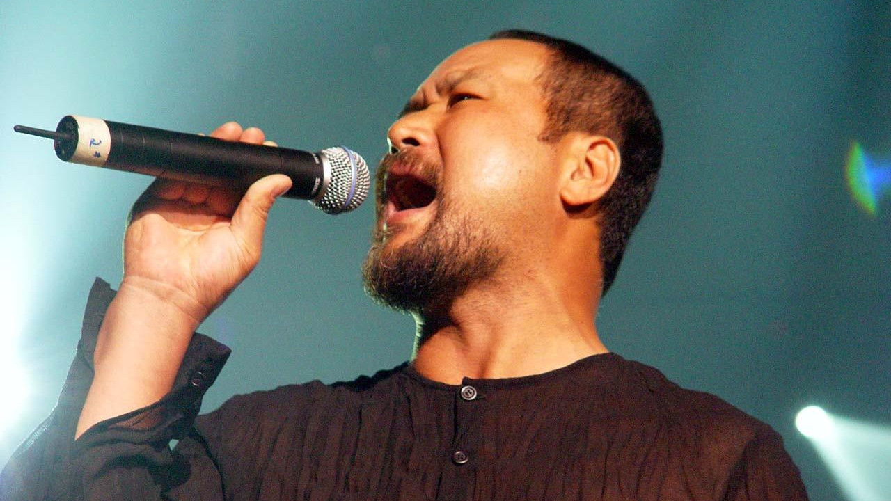 张镐哲|韩国歌手张镐哲，61岁的他苍老了许多，被不伦恋毁掉的乐坛好男人