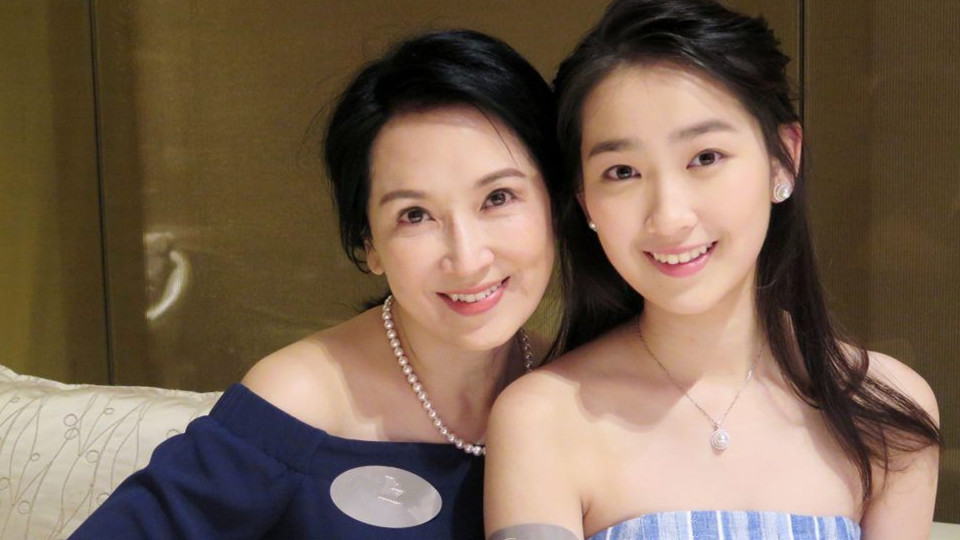 龚慈恩|龚慈恩女儿宣布当全职艺人！会存钱读硕士，不放弃做建筑师的目标