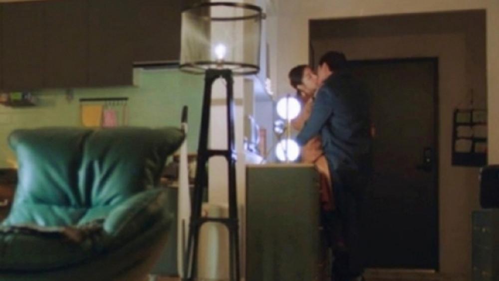 金旻奎|韩剧《社内相亲》4主角选出的名场面！金旻奎怕妨碍吻戏，即兴「摘下眼镜」