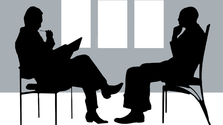 |职场中如何正确沟通，公共场合怎么摆脱怯场、提高语言表达能力？