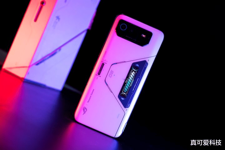 夏普|已亮相的联想拯救者Y70表现如何?看过ROG 6和红魔7S的玩家有话说