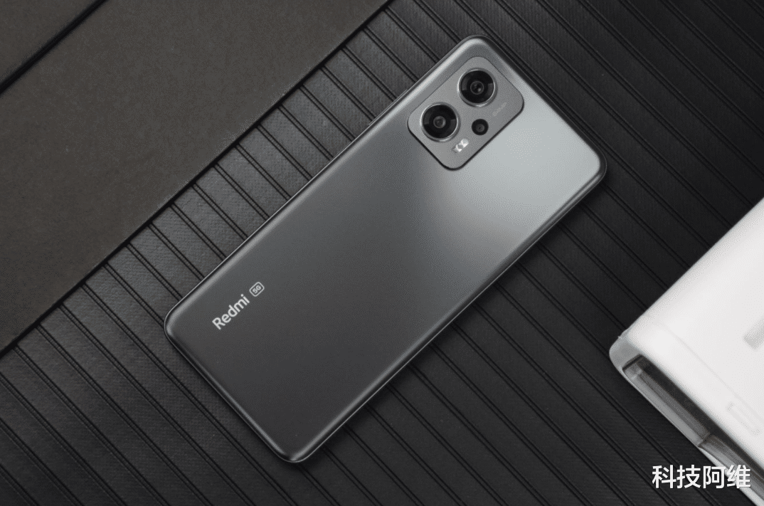 高通骁龙|差价300元，红米Note11TPro和11T Pro+对比，差距到底有多大？