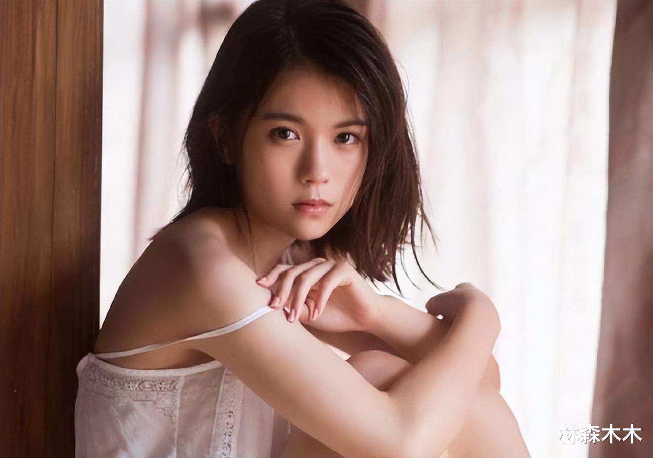 acgn漫评|节奏过快,地底怪兽设定突兀!德凯会跟特利迦一样高开低走吗?