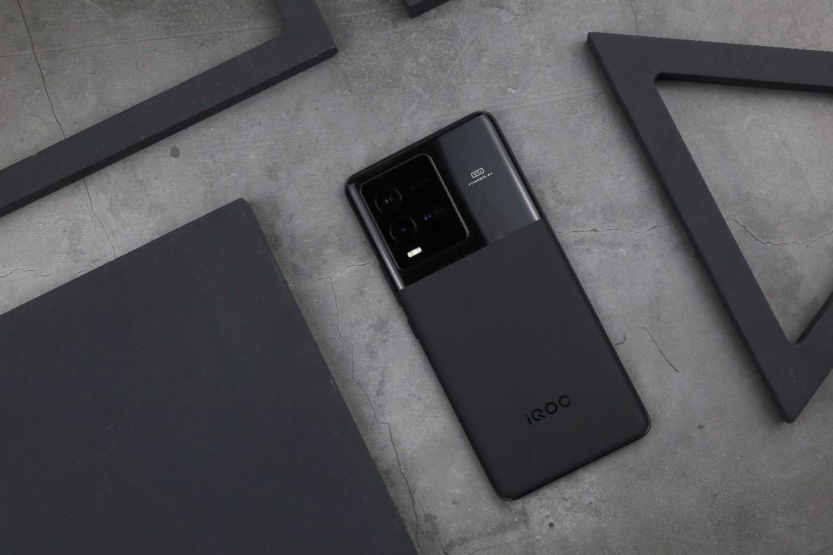 游戏手机|一文看懂!你该买游戏手机,还是普通旗舰,不妨看看我的建议