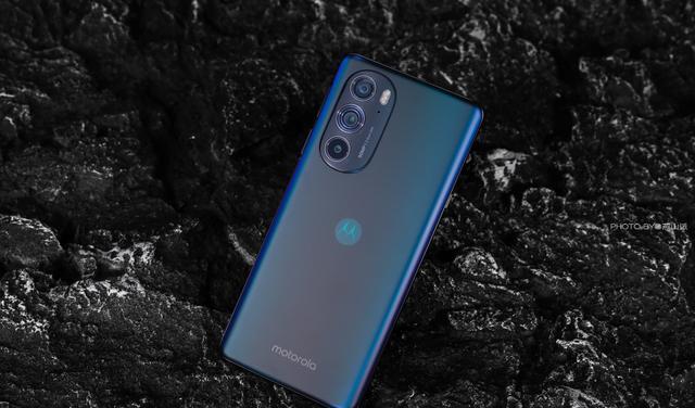 摩托罗拉|摩托罗拉edgeX40定档，直出16+512G版本，还是不贵
