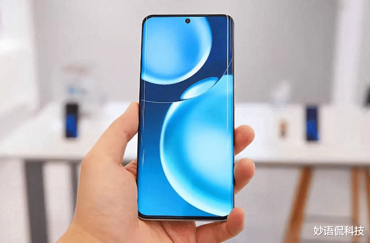 隔离|荣耀火力全开,20倍光变+5300mAh+100W,妥妥“真香机”