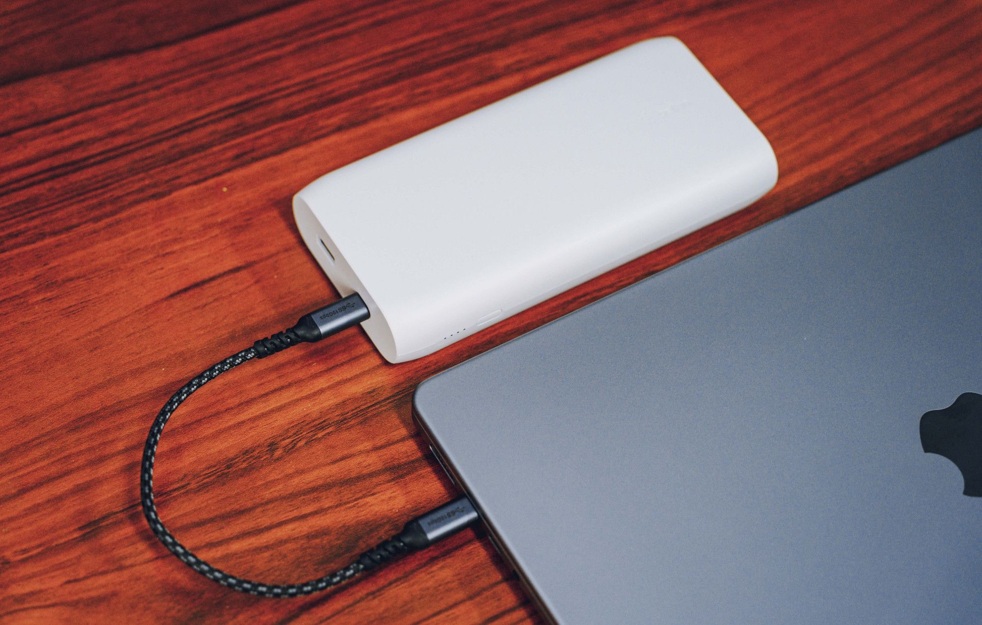 苹果|外设既要功能也要颜值——苹果党的桌面好物推荐