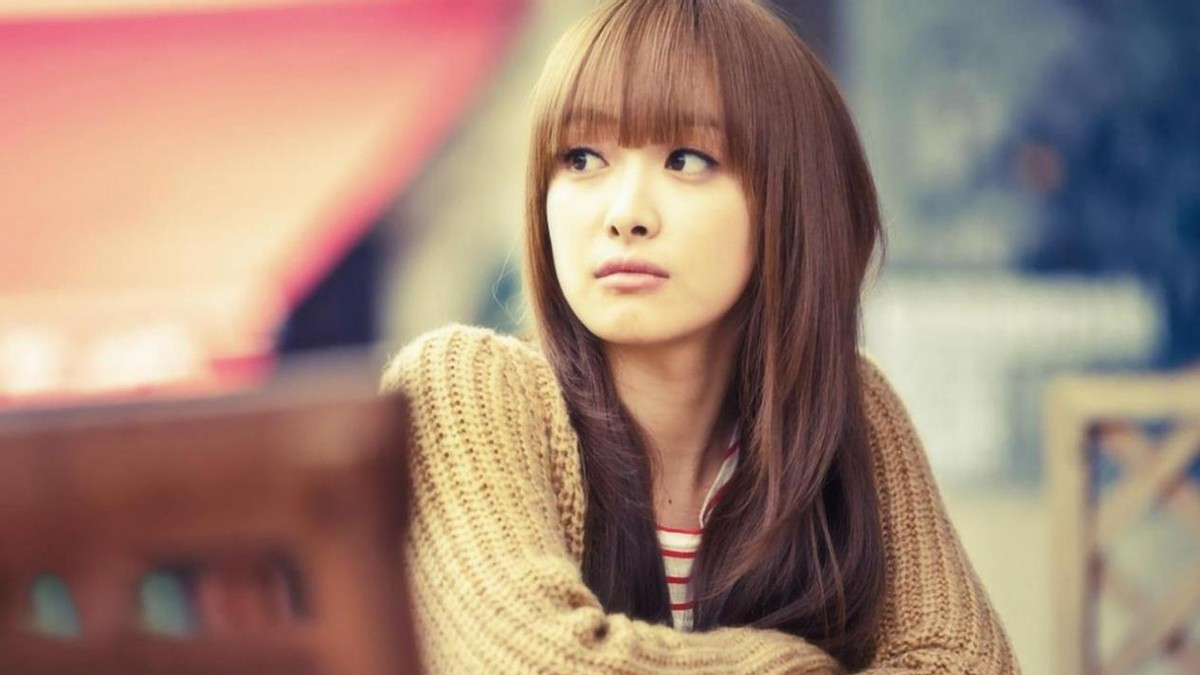 宋茜|“归国女神”宋茜：曾创下700亿销售神话，后被赵丽颖截胡金奖？