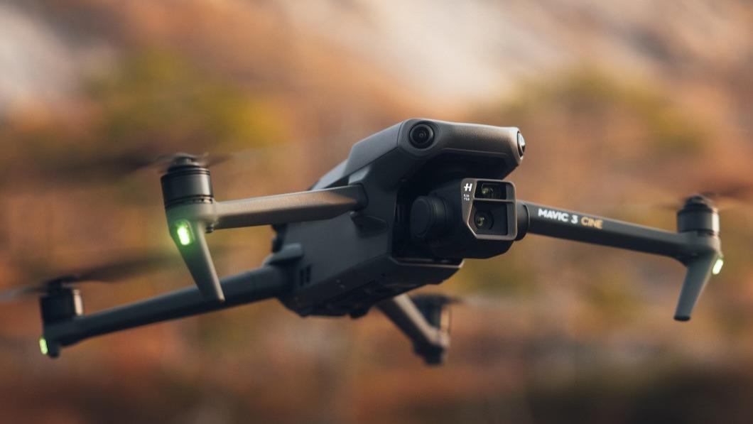 大疆|无人机巨头大疆，暂停了俄乌两国的业务，以防被用于战争