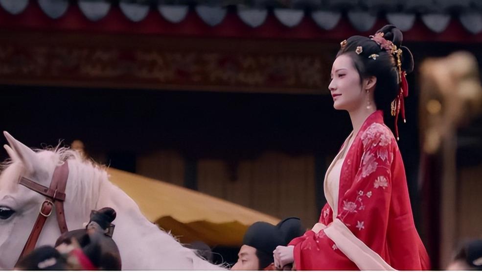 梦华录|梦华录张好好颜值不输刘亦菲？网友: 你看1: 1还原对比图，确实如此