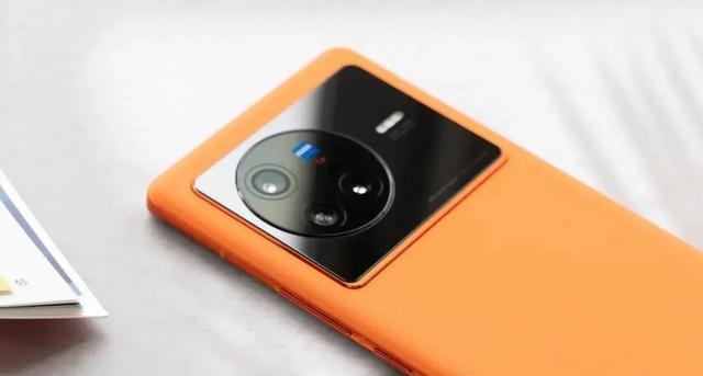 小米科技|买手机别太抠门,目前这2款手机口碑最好,用5年也不会卡顿