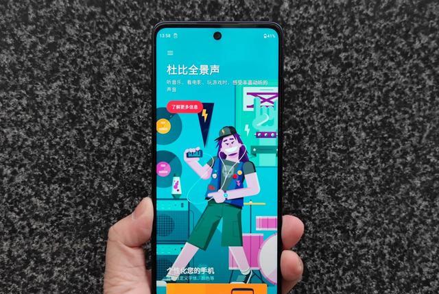 摩托罗拉|摩托罗拉“心软了”,12GB+512GB调低到两千档,81万跑分+1亿像素