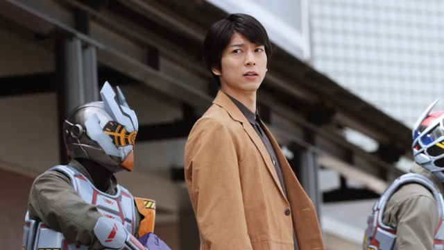 acgn漫评|假面骑士Revice：能拯救大二的只有楼师傅，超人门田走不出Tv剧情
